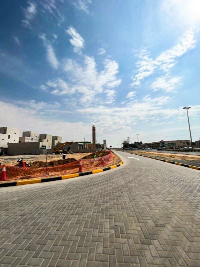 On Sheikh Zayed Road - residential, investment, townhouse lands, freehold for all nationalities