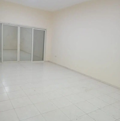 شقة 3 غرف نوم للإيجار في عجمان