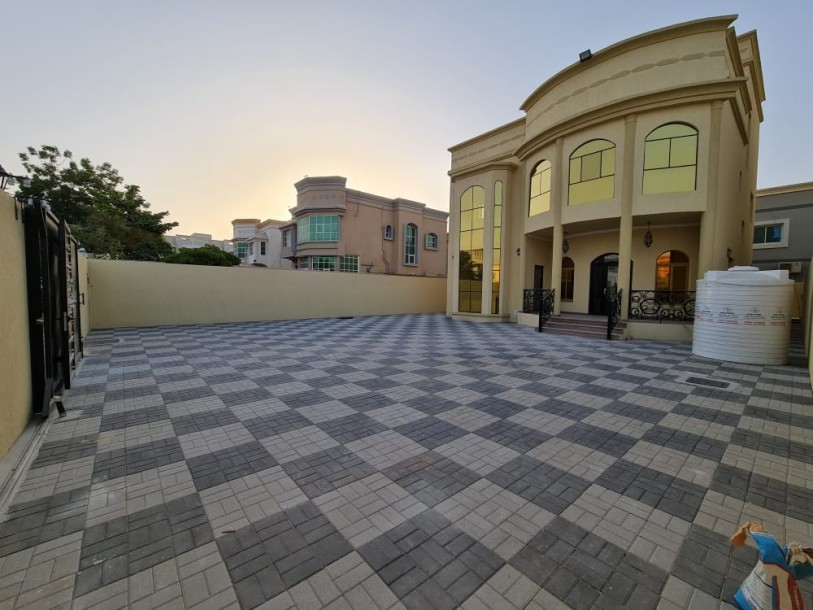 Villa For Sale In Al Rawda 3,Ajman-2