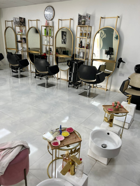 For sale a two-storey women's salon _ UAE, Ajman, Rashidiya-9