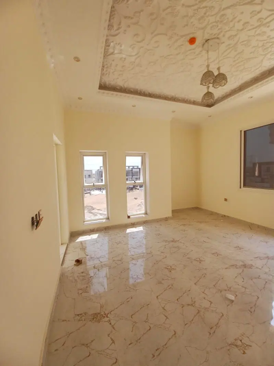 Villa for the first resident, 3014 square feet in size, with super-deluxe finishing, owned by Al Yasmeen-3