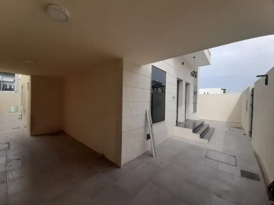 Luxurious Villa For Sale In Al Yasmeen, Ajman-1