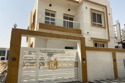 Villa For Sale In Ajman, Al Yasmeen With Super Deluxe Personal Finishes