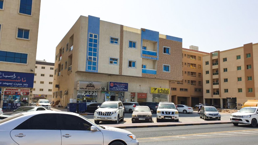 For sale a new building in Al Jurf 3 - Ajman-1