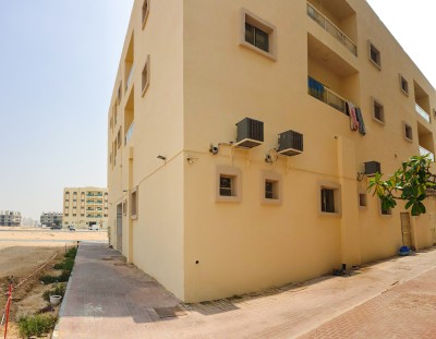For sale a new building in Al Jurf - Ajman corner Street-8